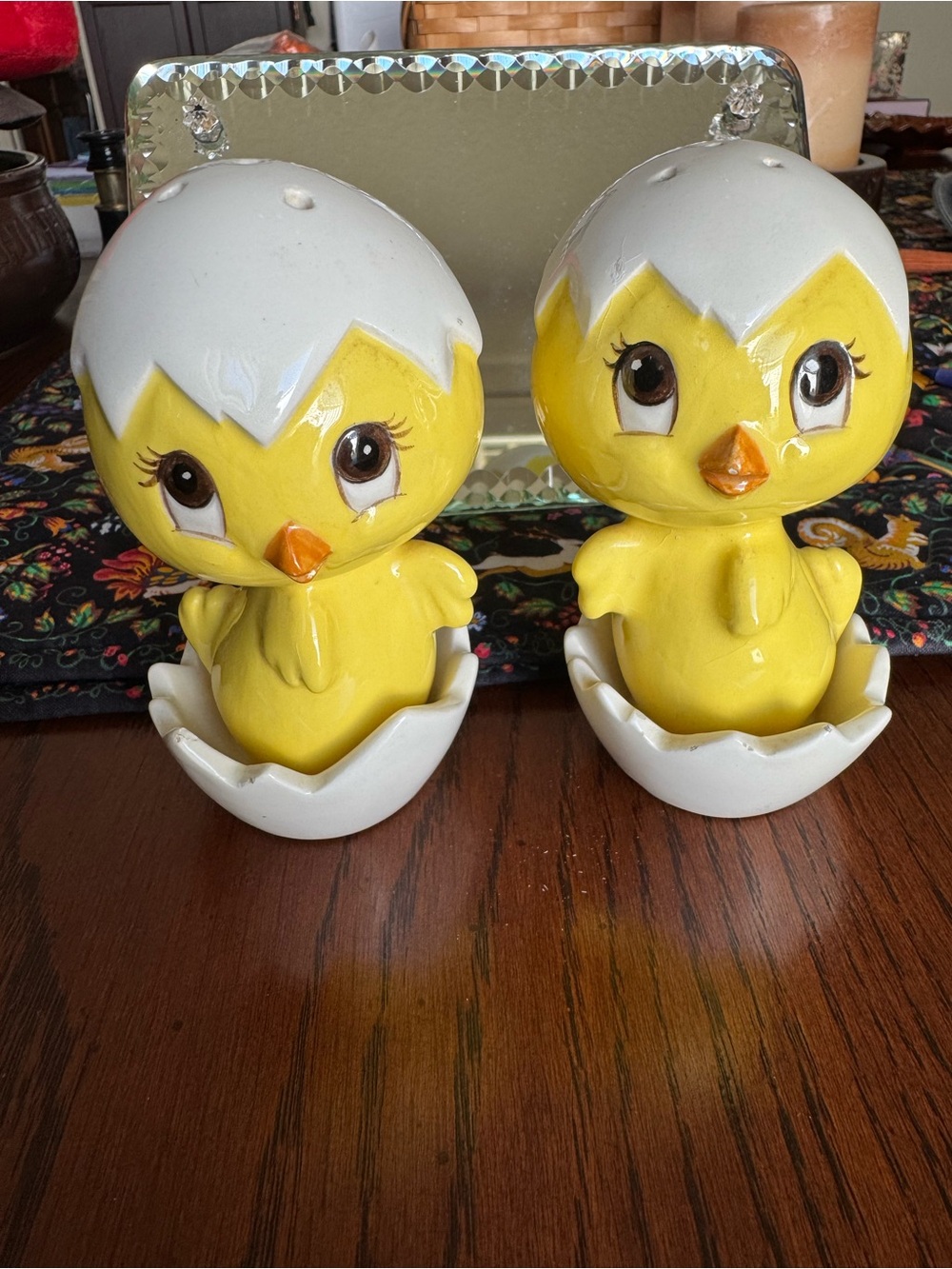 Vintage Chicken Chick Egg Easter Yellow Ceramic Hobby Hand painted S&P Shakers